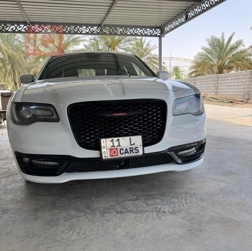 كرايسلر 300
